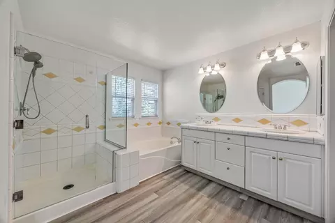 Bath - 2518 Peppercorn Ln, Tracy, CA 95377 photo 1 of 4