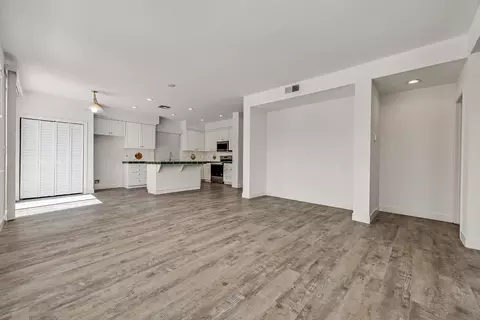 Living - 2518 Peppercorn Ln, Tracy, CA 95377 photo 5 of 9