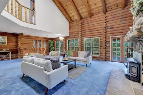 Living - 24733 Clayton Rd, Grass Valley, CA 95949 photo 2 of 4