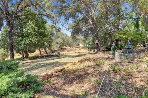 Exterior - 24733 Clayton Rd, Grass Valley, CA 95949 photo 28 of 34