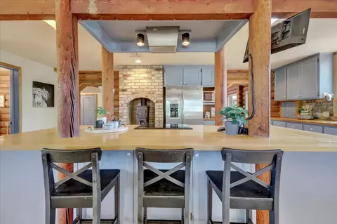 Kitchen - 24733 Clayton Rd, Grass Valley, CA 95949 photo 4 of 5