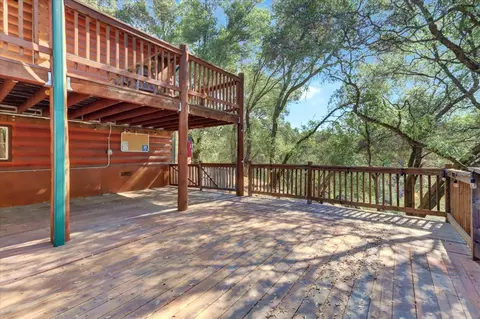 Exterior - 24733 Clayton Rd, Grass Valley, CA 95949 photo 5 of 34