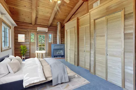 Bedroom - 24733 Clayton Rd, Grass Valley, CA 95949 photo 7 of 13