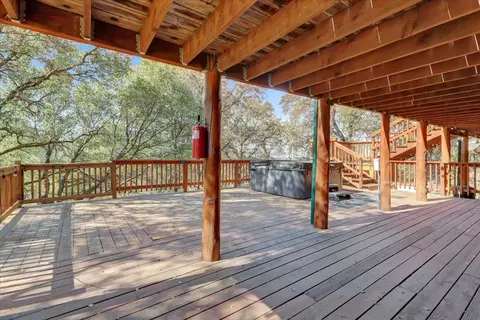 Exterior - 24733 Clayton Rd, Grass Valley, CA 95949 photo 4 of 34