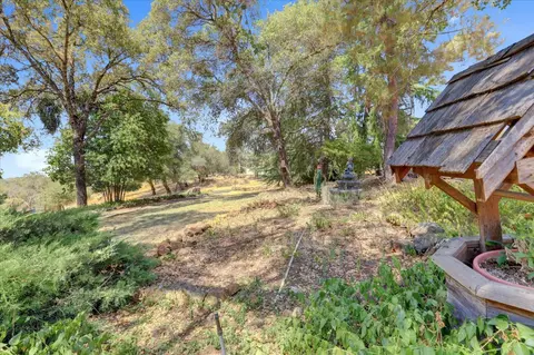 Exterior - 24733 Clayton Rd, Grass Valley, CA 95949 photo 27 of 34