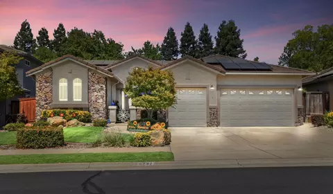 6232 Crater Lake Dr, Roseville, CA 95678