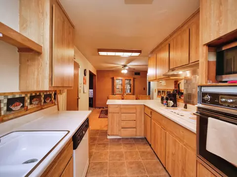 Kitchen - 28044 Thackeray Ave, Hayward, CA 94544 photo 4 of 4