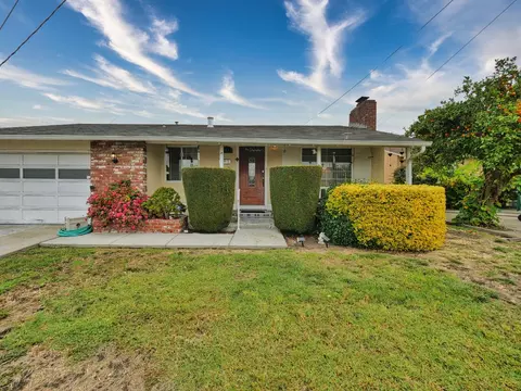 Exterior - 28044 Thackeray Ave, Hayward, CA 94544 photo 2 of 6