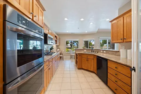 Kitchen - 11109 Nygaard, Wilton, CA 95693 photo 2 of 5