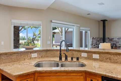 Kitchen - 11109 Nygaard, Wilton, CA 95693 photo 3 of 5