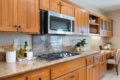 Kitchen - 11109 Nygaard, Wilton, CA 95693 photo 5 of 5