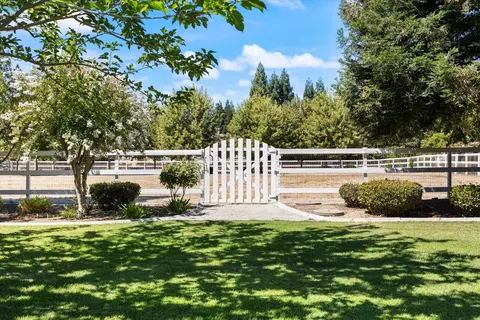 Exterior - 11109 Nygaard, Wilton, CA 95693 photo 17 of 20