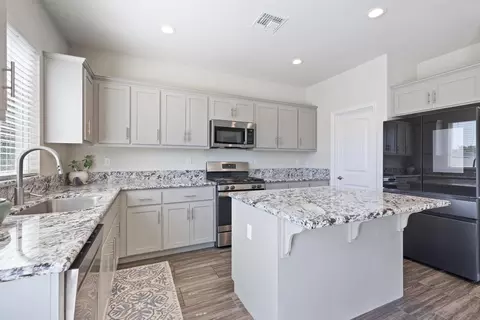 Kitchen - 3104 Landmark Cir, Modesto, CA 95356 photo 1 of 3