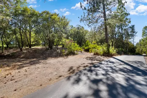 15178 Sutter Highlands Dr, Sutter Creek, CA 95685 photo 3