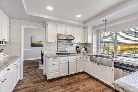 Kitchen - 1375 Eagle St, Tracy, CA 95376 photo 3 of 4