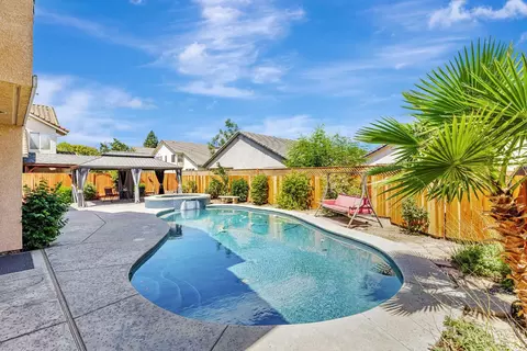 Exterior - 1375 Eagle St, Tracy, CA 95376 photo 7 of 8