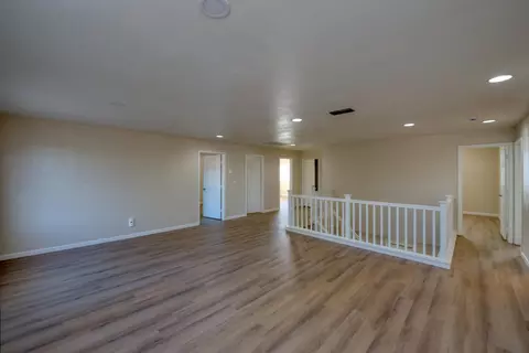 Living - 628 Roadrunner Dr, Patterson, CA 95363 photo 9 of 10