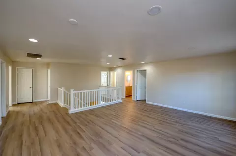 Living - 628 Roadrunner Dr, Patterson, CA 95363 photo 10 of 10