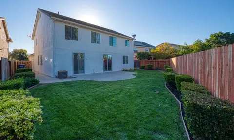 Exterior - 628 Roadrunner Dr, Patterson, CA 95363 photo 5 of 6