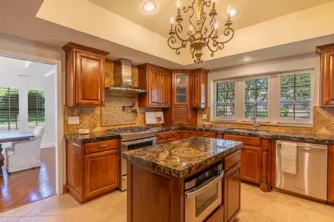 Kitchen - 2500 Van Hoeks Cir, Modesto, CA 95356 photo 1 of 2