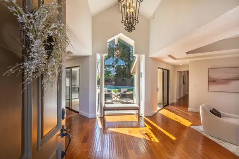Entry Way - 2500 Van Hoeks Cir, Modesto, CA 95356 photo 1 of 4