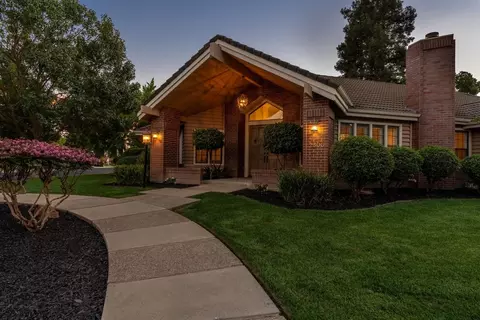 Exterior - 2500 Van Hoeks Cir, Modesto, CA 95356 photo 9 of 11