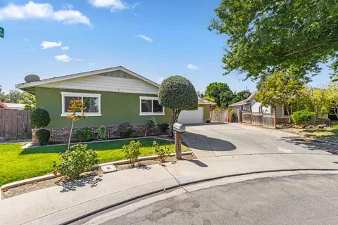 3624 Joanna Dr, Modesto, CA 95355 photo 2