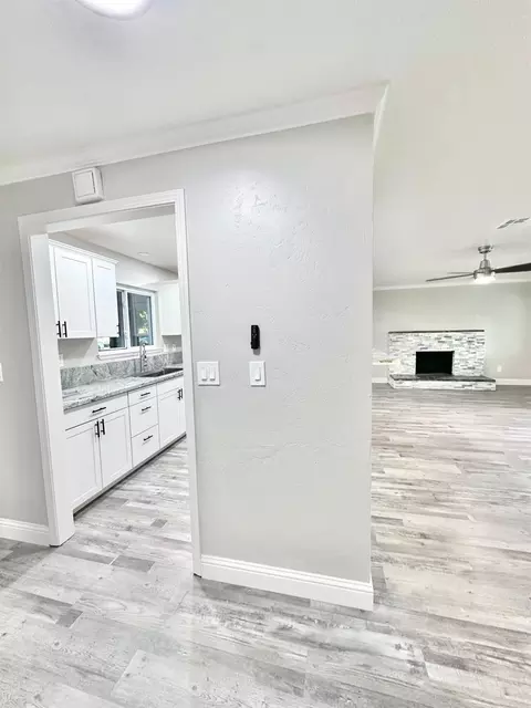 1301 Stonum Rd, Modesto, CA 95351 photo 4