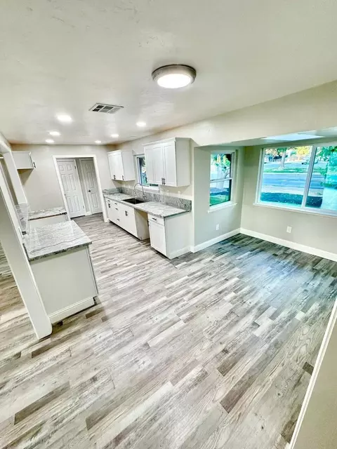 1301 Stonum Rd, Modesto, CA 95351 photo 6