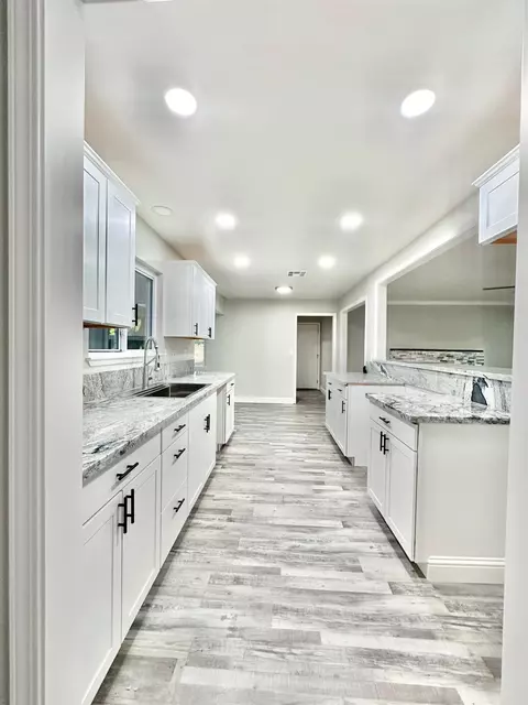 1301 Stonum Rd, Modesto, CA 95351 photo 3