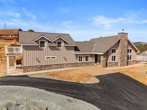 2051 Moonbeam Dr, Placerville, CA 95667