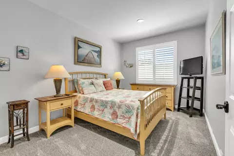 Bedroom - 1176 Cobble Fields Ct, Folsom, CA 95630 photo 7 of 12