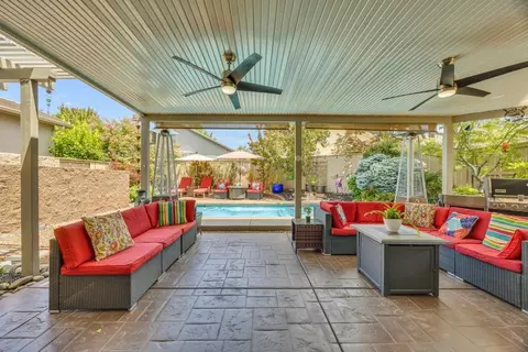 Exterior - 1176 Cobble Fields Ct, Folsom, CA 95630 photo 13 of 17
