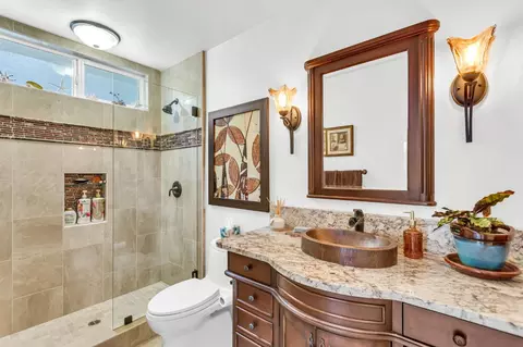 Bath - 1176 Cobble Fields Ct, Folsom, CA 95630 photo 1 of 10