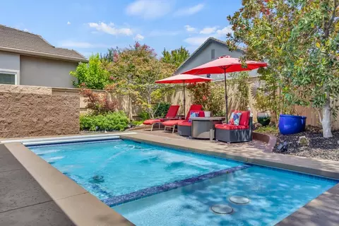 Exterior - 1176 Cobble Fields Ct, Folsom, CA 95630 photo 7 of 17