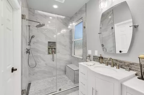 Bath - 1176 Cobble Fields Ct, Folsom, CA 95630 photo 7 of 10