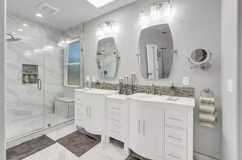 Bath - 1176 Cobble Fields Ct, Folsom, CA 95630 photo 4 of 10