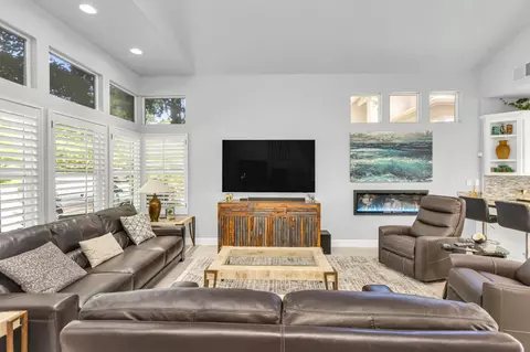 Living - 1176 Cobble Fields Ct, Folsom, CA 95630 photo 2 of 3