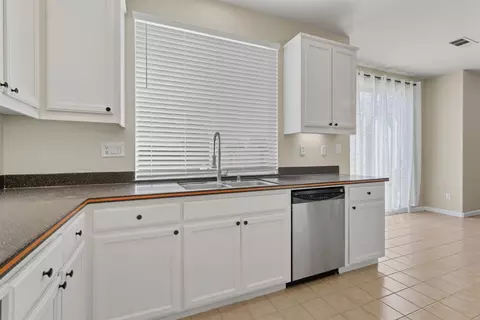 1338 Michael Dr, Tracy, CA 95377 photo 15