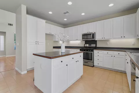1338 Michael Dr, Tracy, CA 95377 photo 18