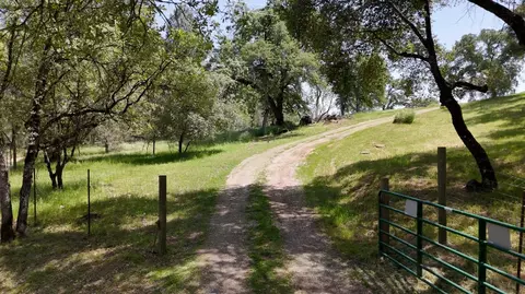 15720 Ballantree Ln, Grass Valley, CA 95949