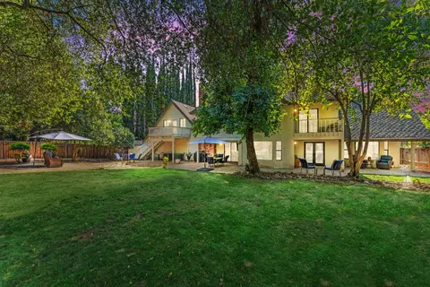 106 Oak Rim Way, Folsom, CA 95630
