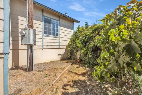 5779 Riverside Dr, Olivehurst, CA 95961 photo 8