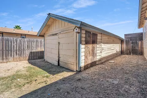5779 Riverside Dr, Olivehurst, CA 95961 photo 7