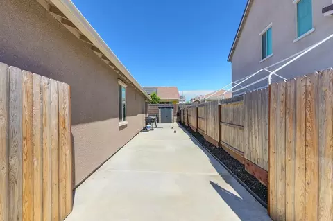 7808 Nutmeg Ln, Antelope, CA 95843 photo 37