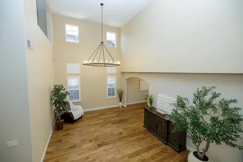 Living - 4132 Mayfield Dr, Modesto, CA 95356 photo 2 of 11