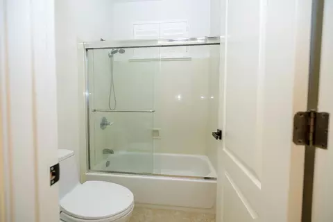 Bath - 4132 Mayfield Dr, Modesto, CA 95356 photo 8 of 8