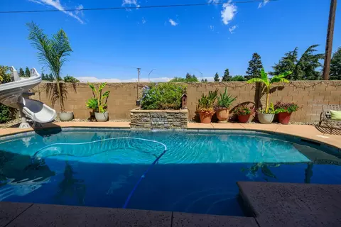 Exterior - 4132 Mayfield Dr, Modesto, CA 95356 photo 10 of 14