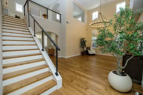 Entry Way - 4132 Mayfield Dr, Modesto, CA 95356 photo 8 of 15