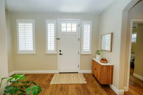 Entry Way - 4132 Mayfield Dr, Modesto, CA 95356 photo 1 of 15